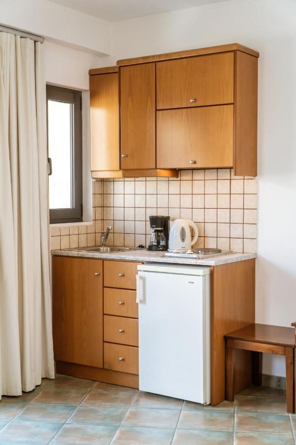 Sunrise Suites & Apartments Каливес Экстерьер фото