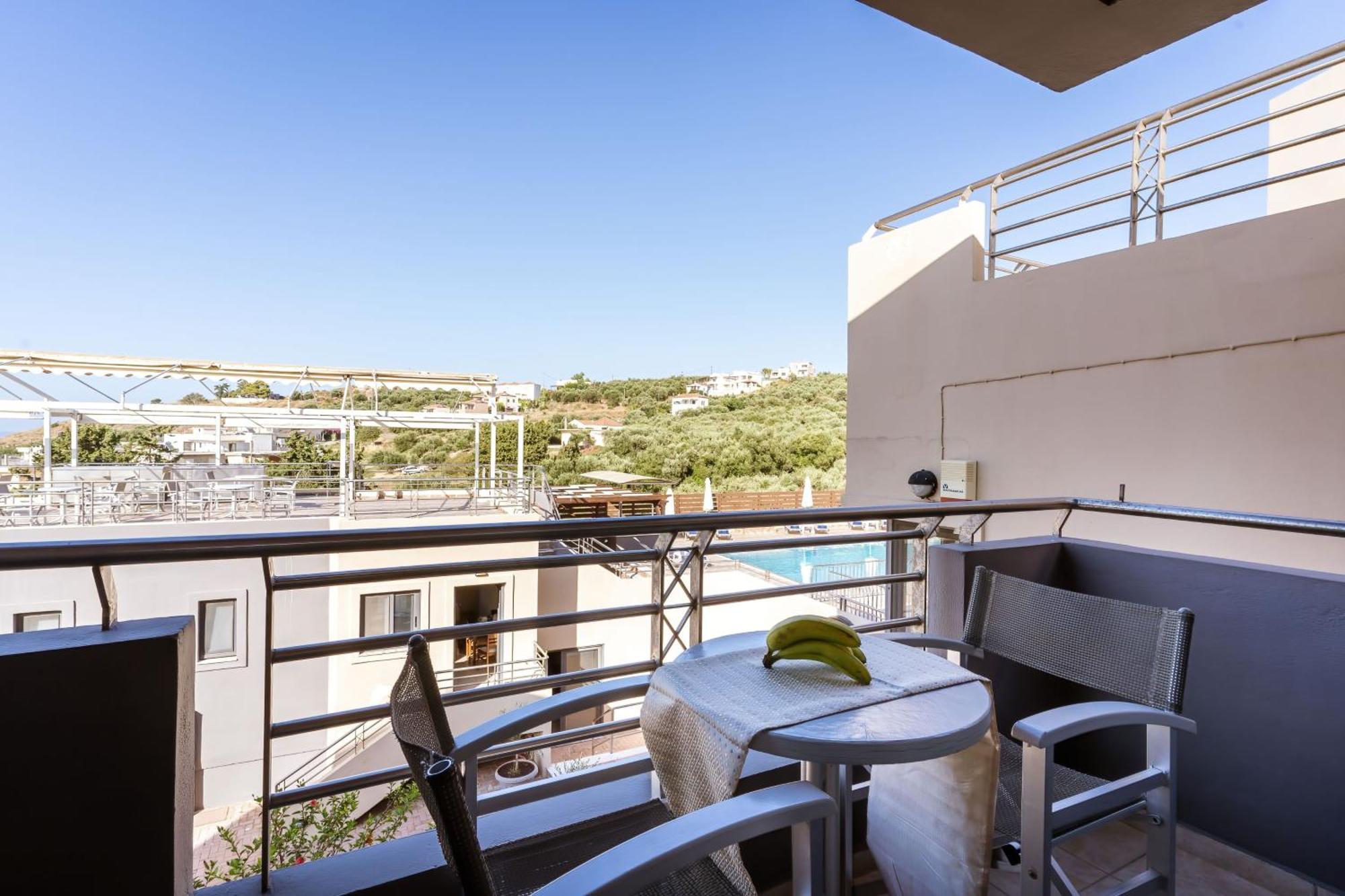 Sunrise Suites & Apartments Каливес Номер фото