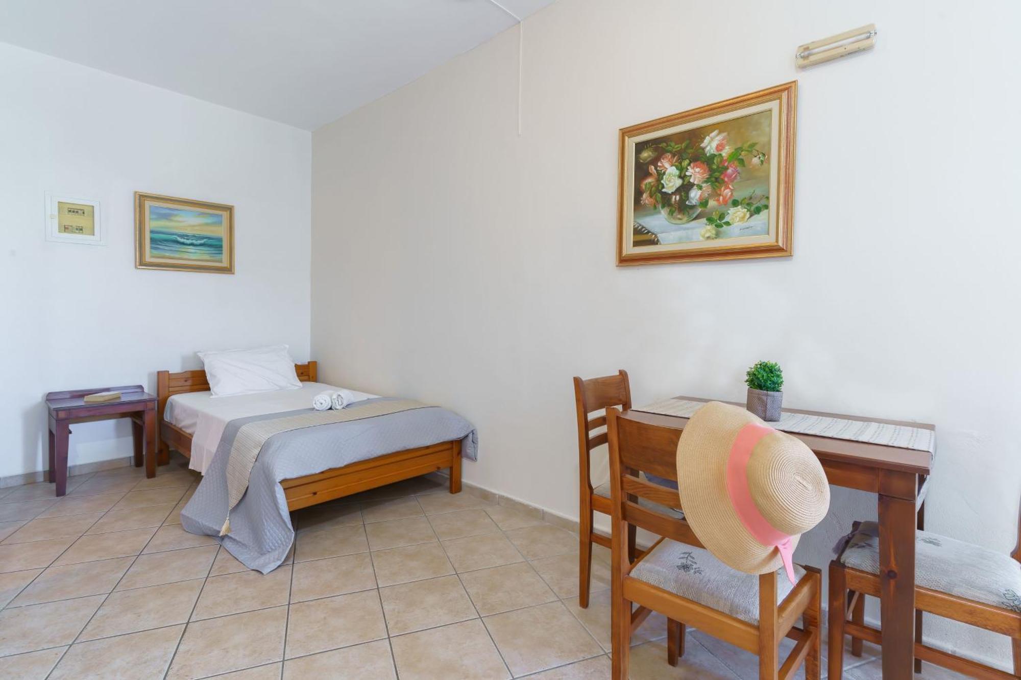 Sunrise Suites & Apartments Каливес Номер фото
