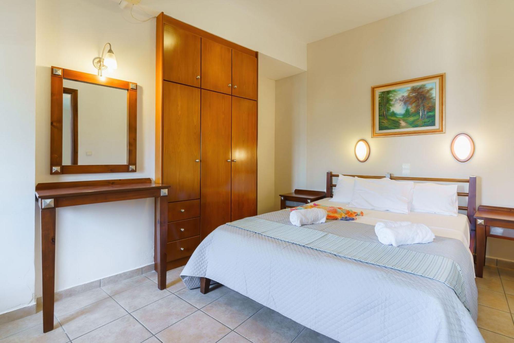 Sunrise Suites & Apartments Каливес Номер фото