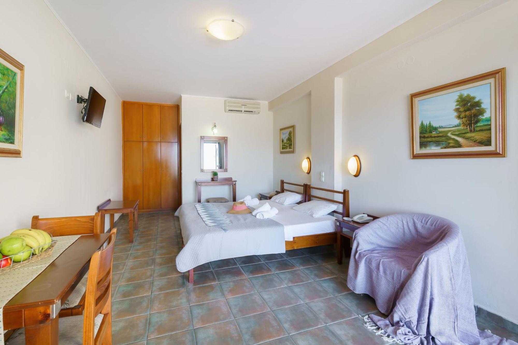 Sunrise Suites & Apartments Каливес Номер фото